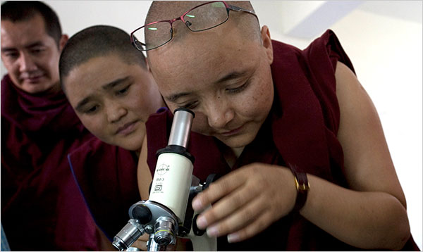 1246452655_tibetan2